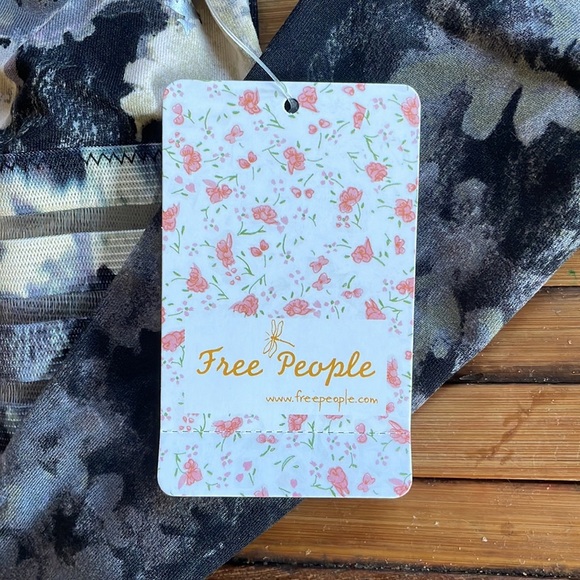 Free People Movement long sleeve Idris crop top Sz XS NWT BNWT! - Picture 5 of 7